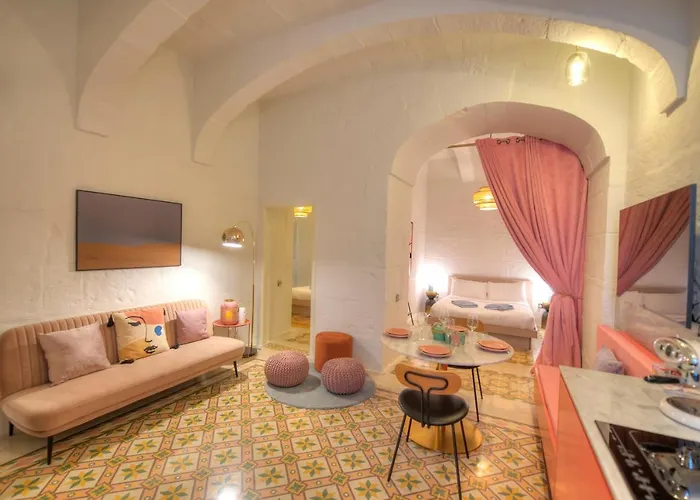 Impressive & Stylish Palazzino In Valletta Ddem1-3